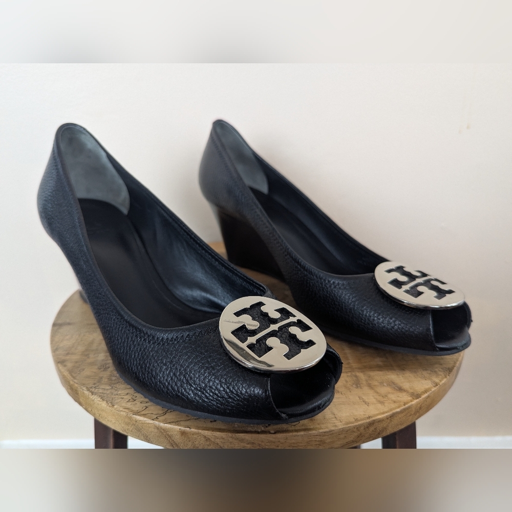 Tory Burch Sally Wedges, Black Leather & Silver (SIZE 11)